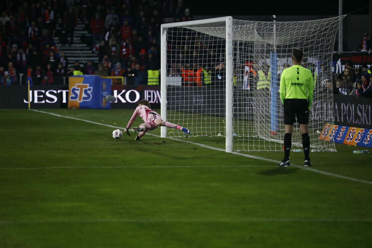 Dawid Wygas tweet media