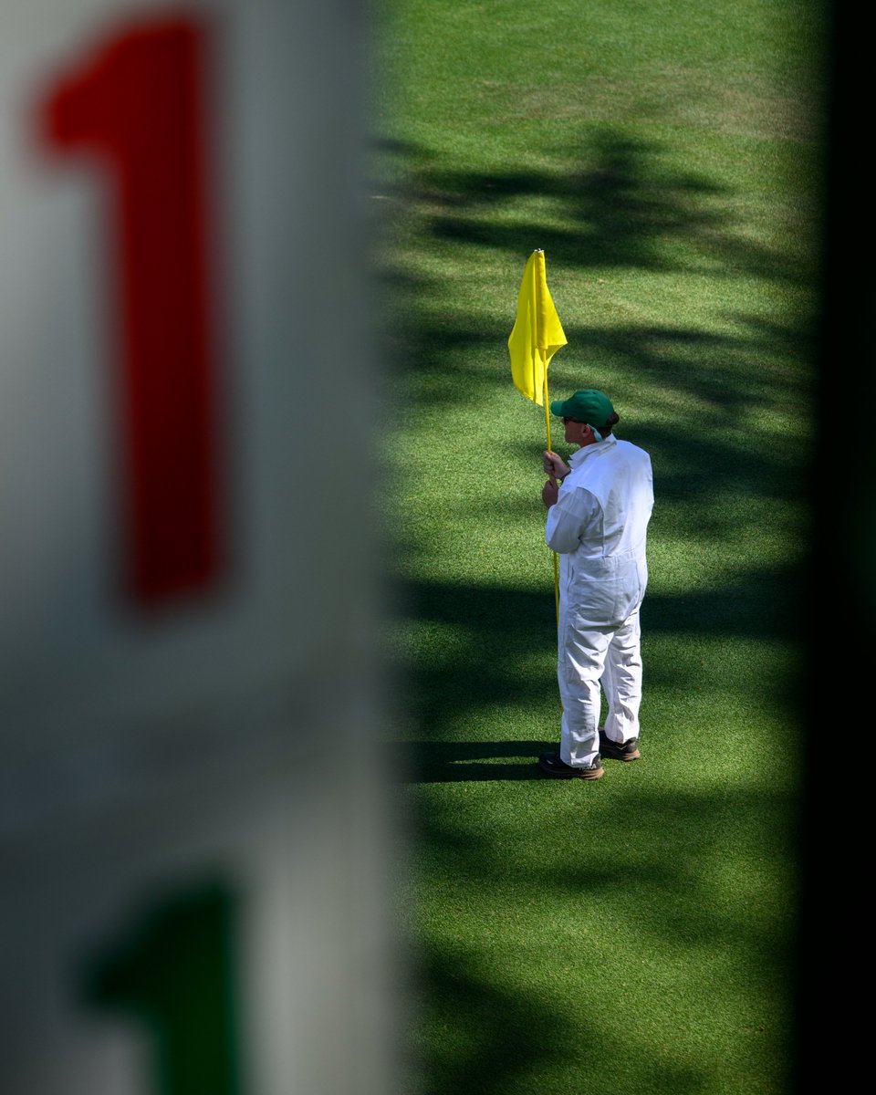 TheMasters's tweet image. Long shadows of the afternoon. #themasters