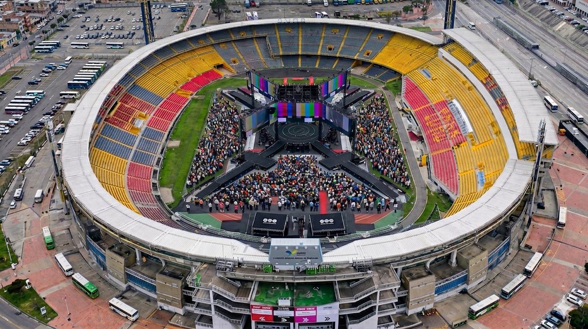 UpeguiDanielaV's tweet photo. Una representación un poco más fiel para Colombia que no tendrá asientos en gramilla #BTS_ARİRANG #btscolombia #armycolombia #arirangstreamcol #arirangcolombia https://t.co/tiUzfeaQH6