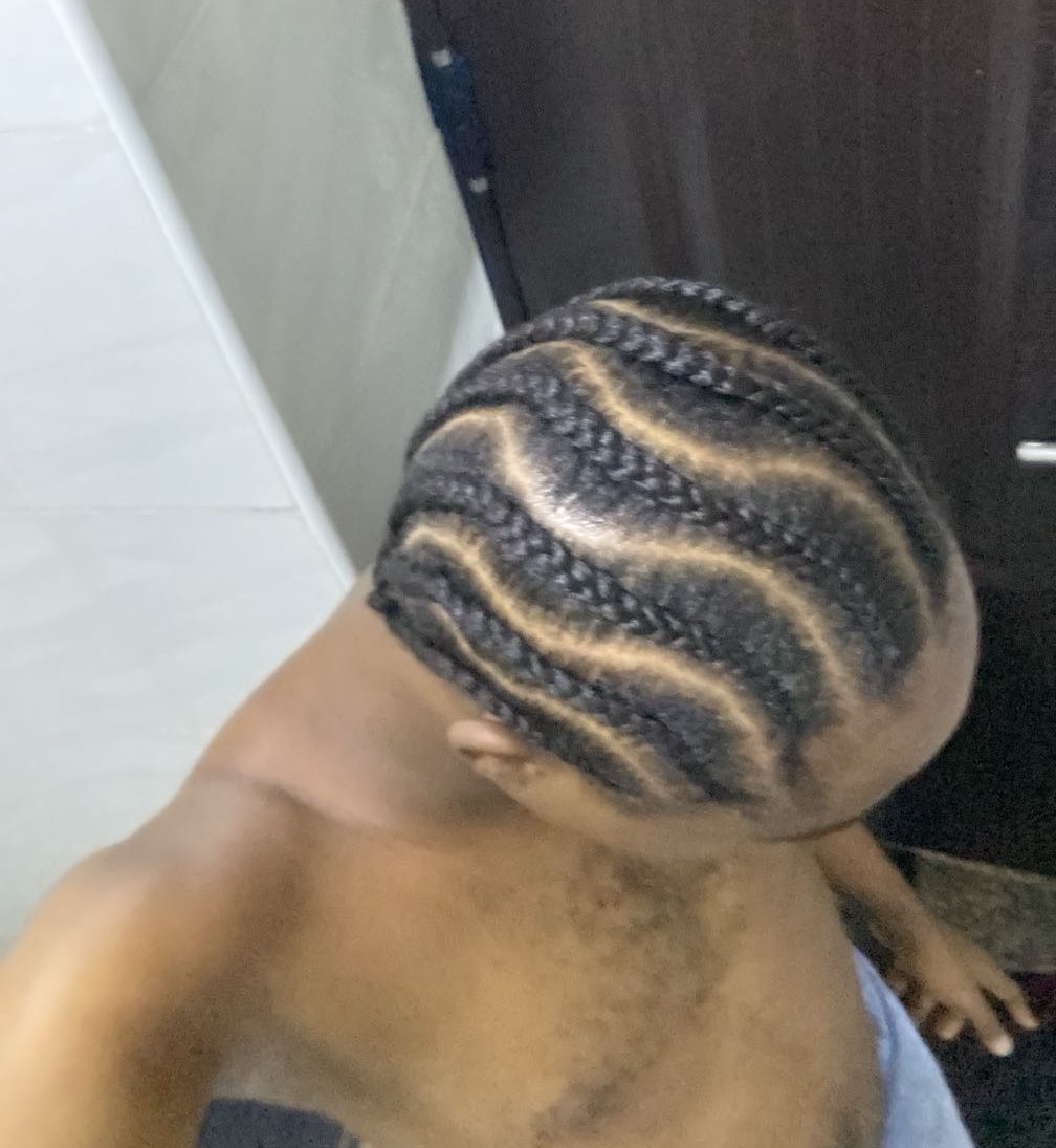 _Special_chris's tweet photo. My hair looks good 😊💕
•
•
•
#newpost #likes #followme #followers https://t.co/vtvRblAWGx