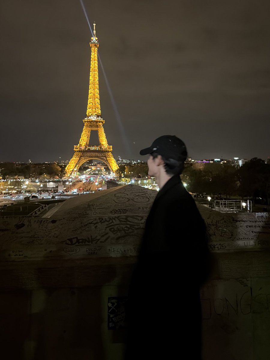 1VERSE_official's tweet image. [From. NATHAN] Craving some ratatouille

#1VERSE #유니버스 #NATHAN #네이슨