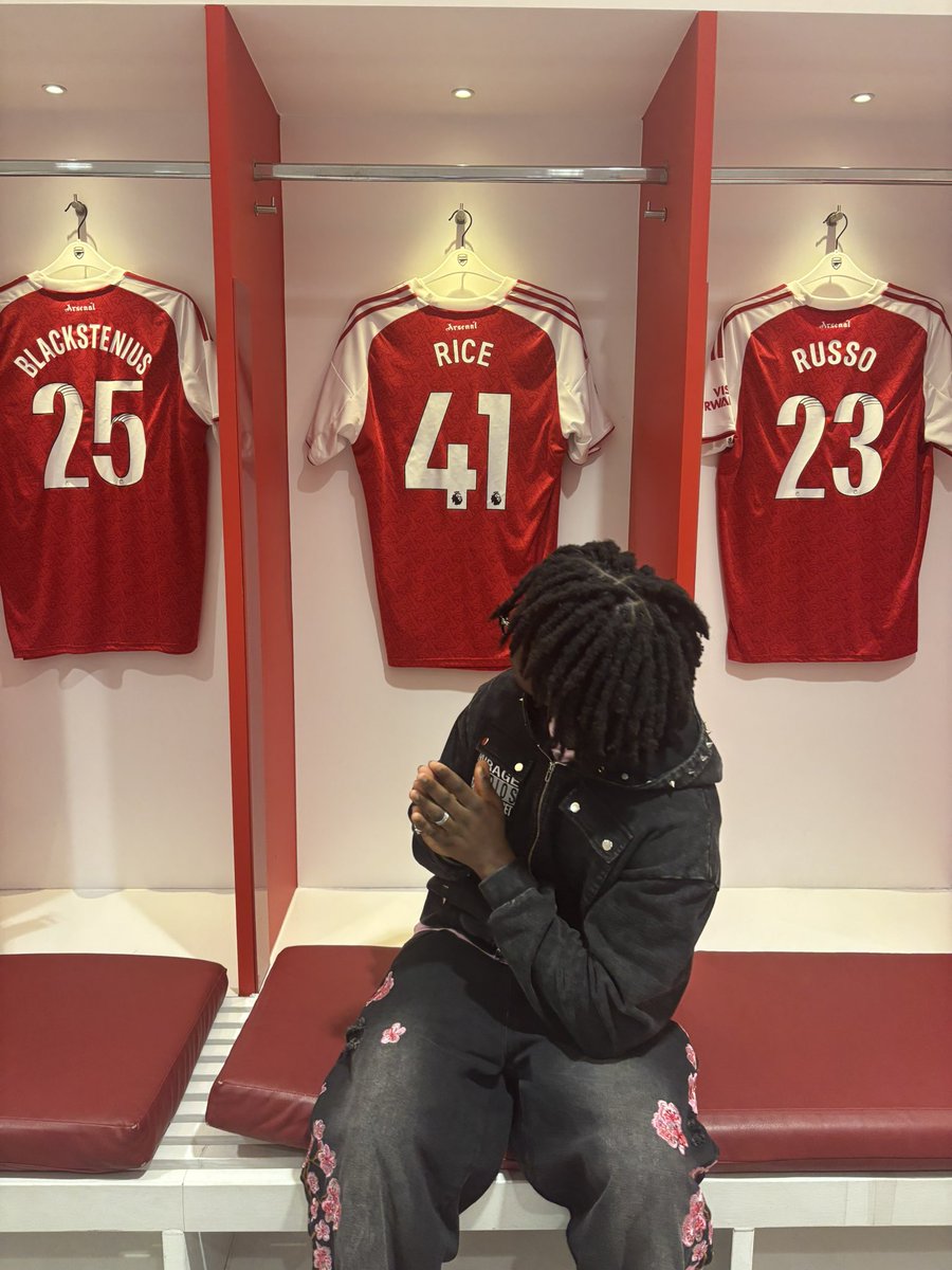 coentrano's tweet image. made it home #fly