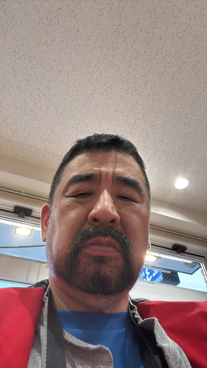 ひろし tweet media
