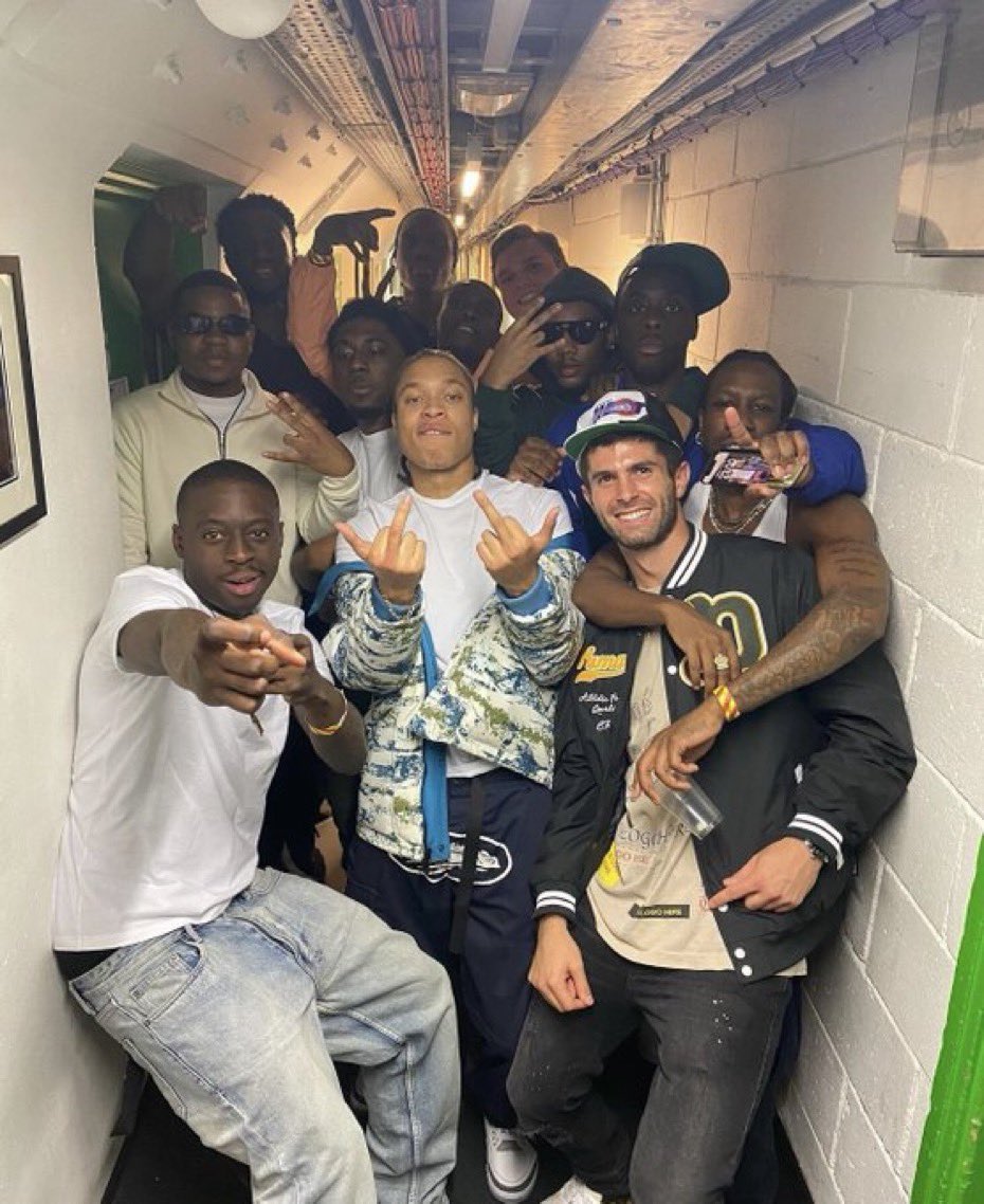 𝐂𝐚𝐩¹⁰ tweet media