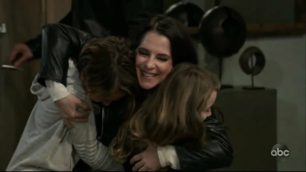 JasamLoveStory's tweet photo. Sam and her babies #GH #JasamFamily #MommySam #SamBabies https://t.co/fU1HQNtvSB