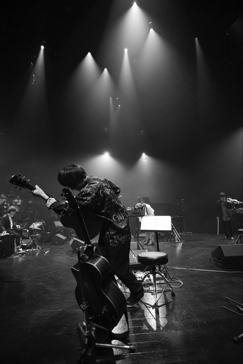 MASH official tweet media