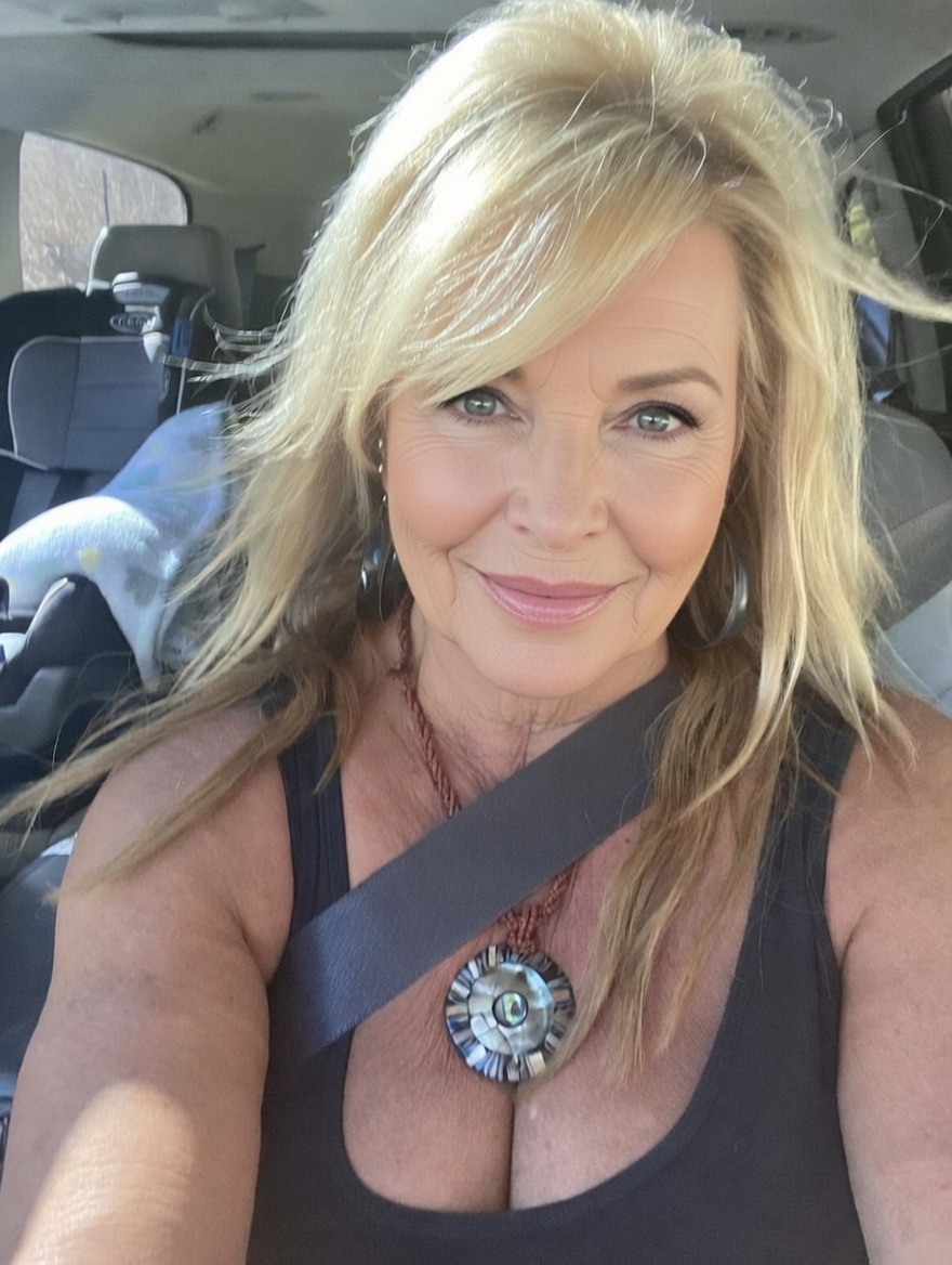 Seniordating70's tweet photo. https://t.co/gaQTaEjcv7 You’re over 50 and tired of games. She’s confident, warm, and ready for something real. ❤️ #Over50Dating https://t.co/f7ANCNdrfr