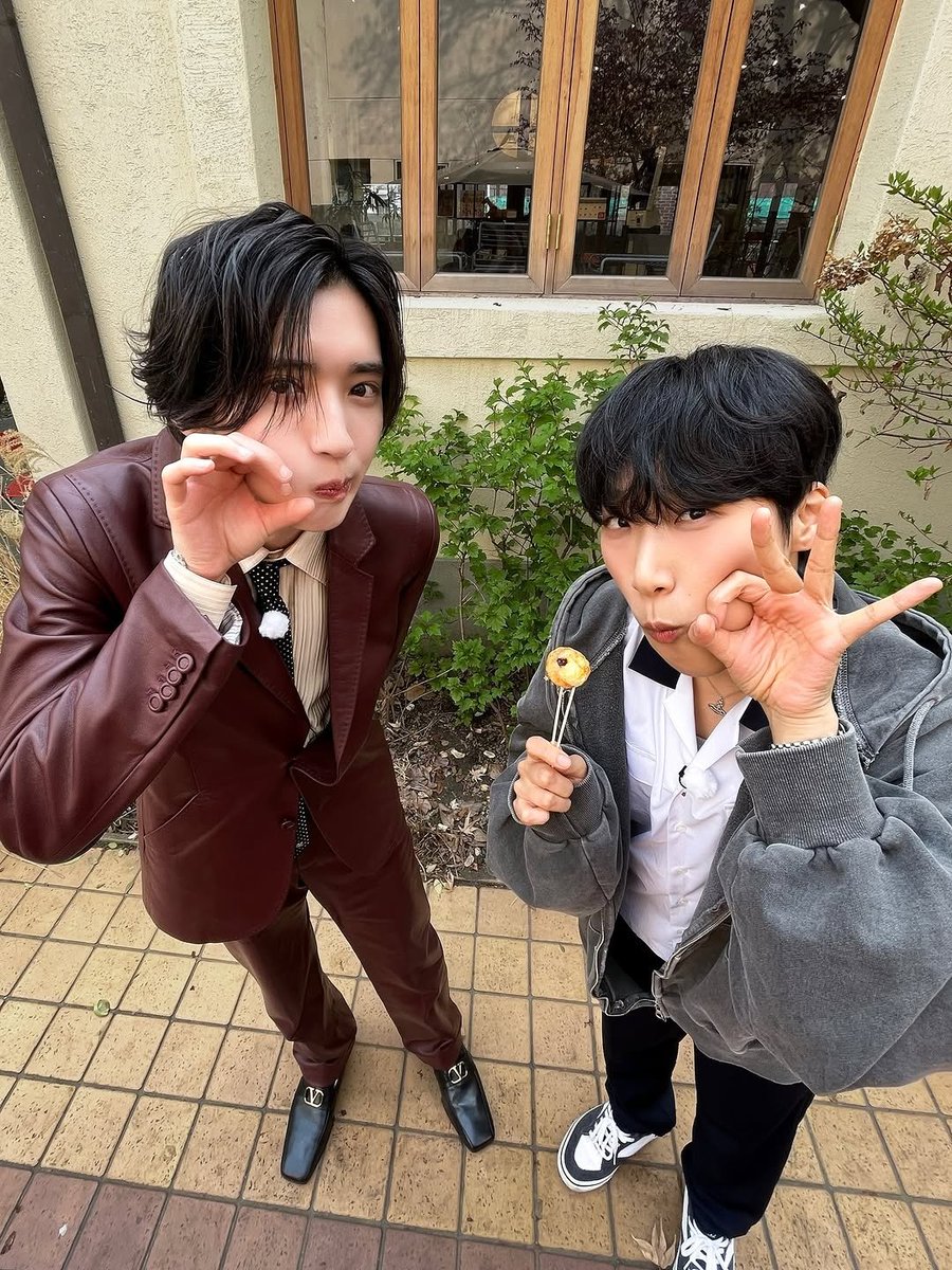 Pink in love tweet media