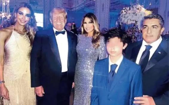 LectorShannibal's tweet photo. @CoveCunningham @AmandaUngaroA @AZ_Brittney These are all photos of Amanda with Trump, Melania, and Paolo.
I believe Amanda. https://t.co/SU2xoW3Vca