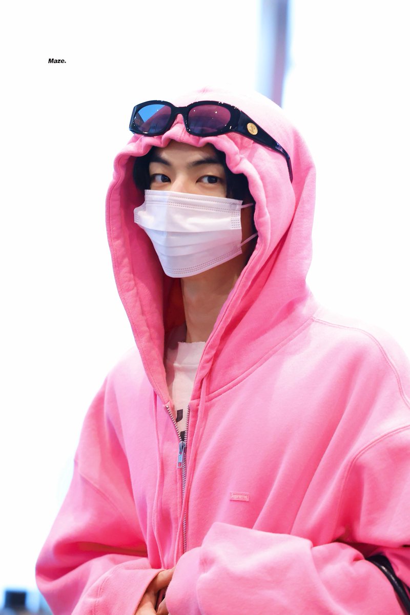 𝙈𝙖𝙯𝙚. tweet media