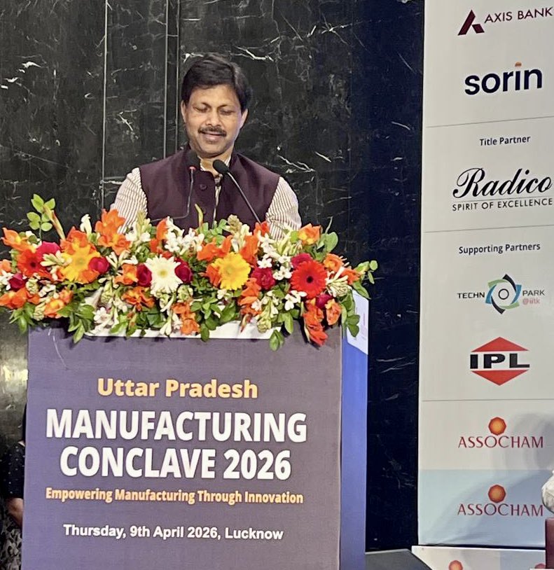 dr_hariom_ias's tweet image. Addressing Manufacturing Conclave in Lucknow. Organised by ASSOCHAM. Emphasised on the need for Industry-Govt-Academia partnership for preparing an industry n entrepreneurship ready manpower for our economy. #drhariomias #skill #industry #assocham #Lucknow