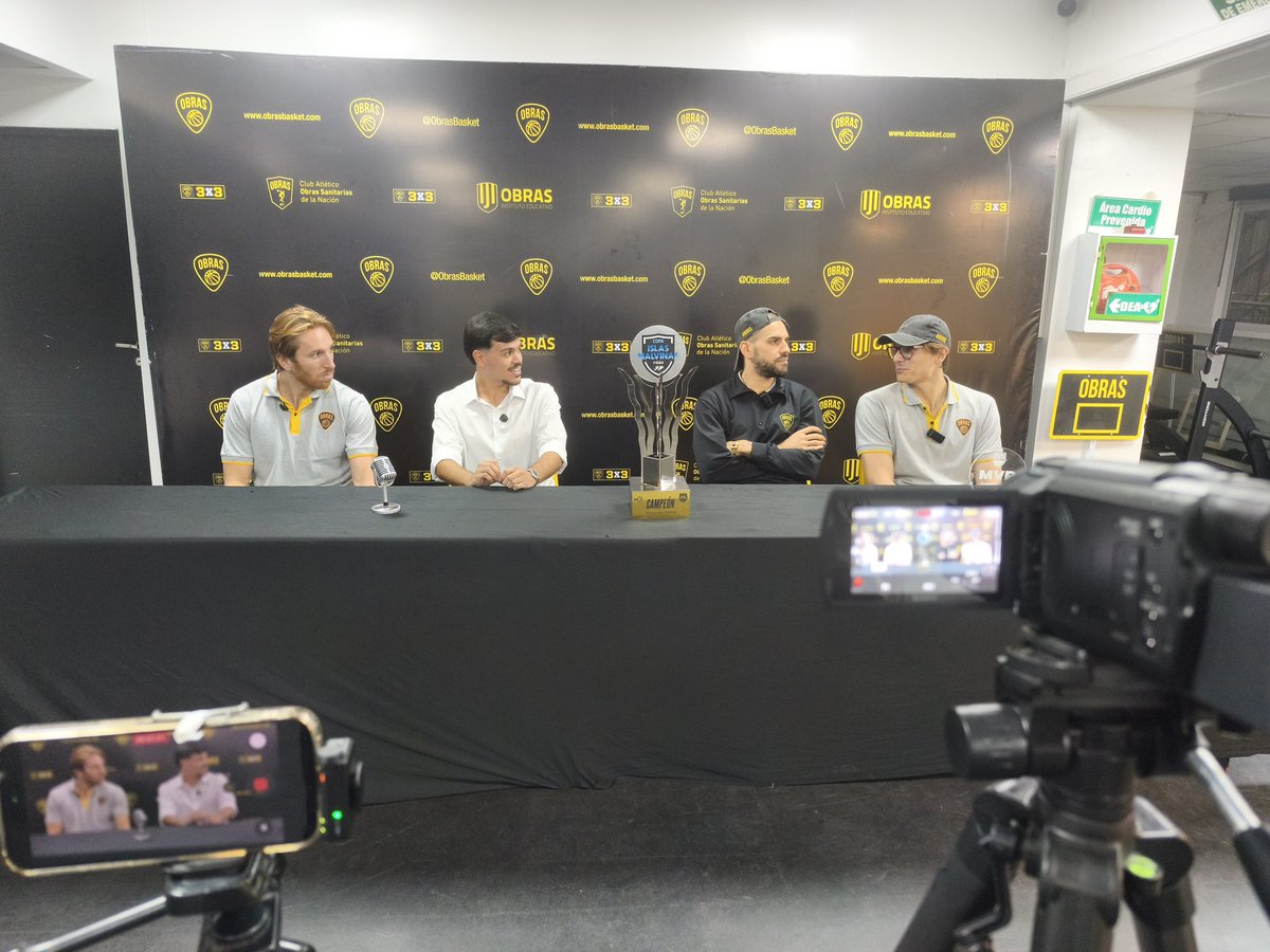 Uno Contra Uno 🏀 #UCUPlay tweet media