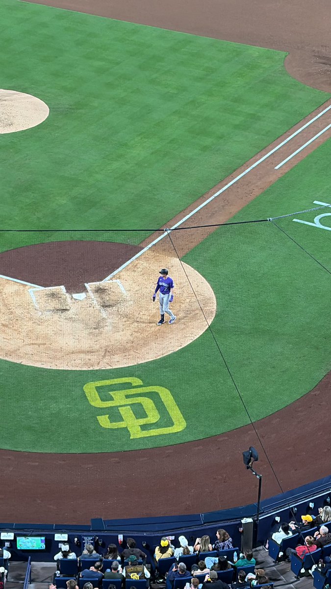 Dinger’s Witness Protection tweet media