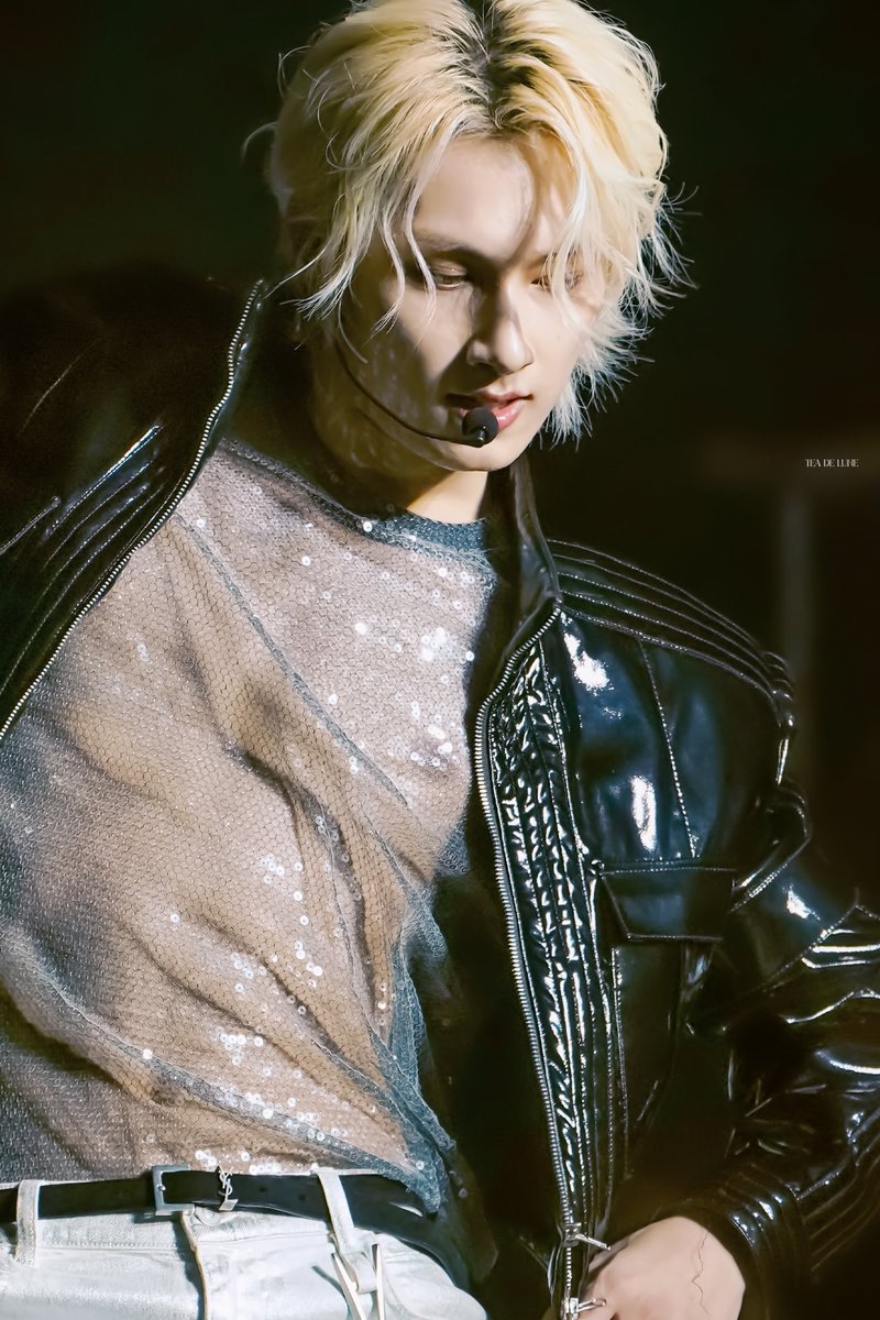 문준휘 금발 tweet media