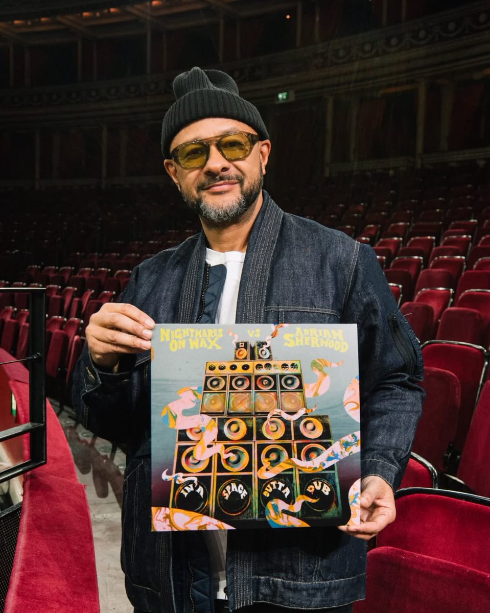 beatink_jp's tweet image. ✷ Nightmares on Wax X Adrian Sherwood

ナイトメアズ・オン・ワックスの不朽の名作『In A Space Outta Sound』の20周年記念企画としてUKダブの総帥エイドリアン・シャーウッドがリワークした『In A Space Outta Dub』がリリース！beatink.com/products/detai…

さらに、DUB SESSIONS