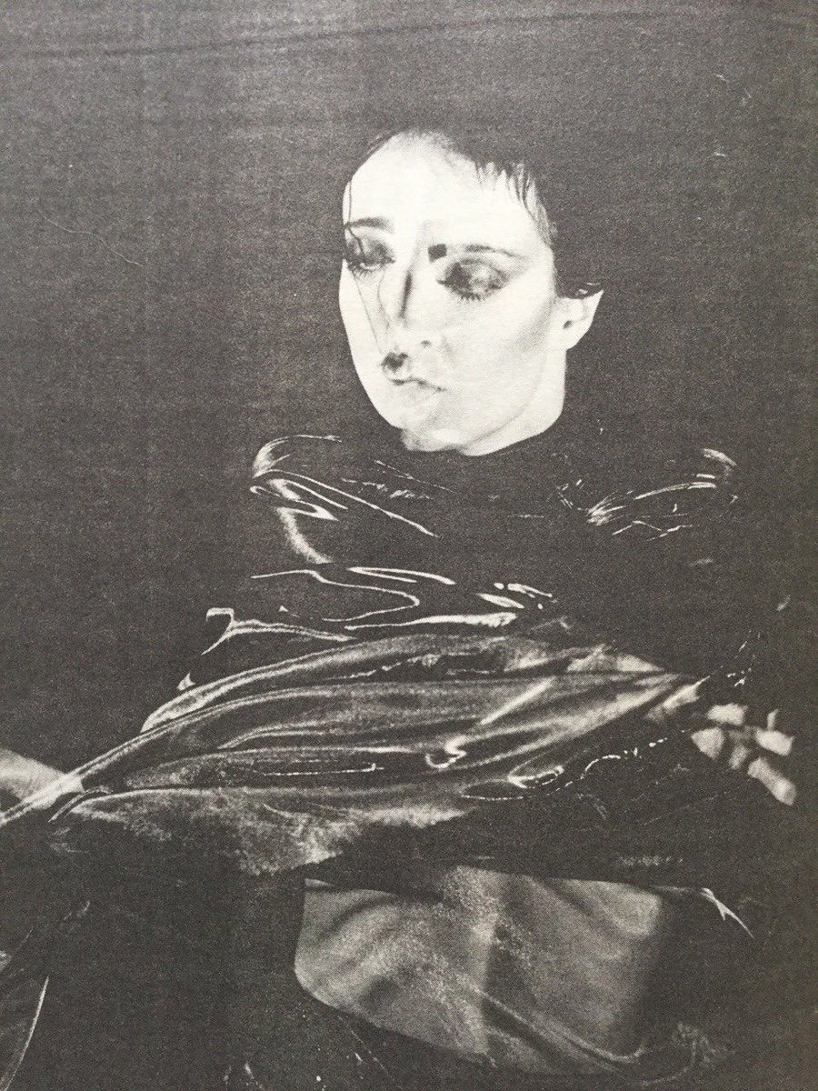 bab0oshk44's tweet image. Siouxsie by Richard Bellia, NME 1988
