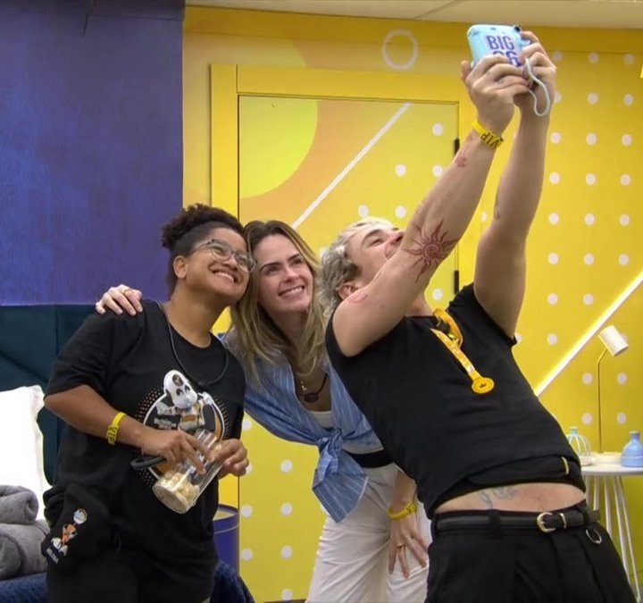 Quel Renault🧙‍♀️🚩 tweet media