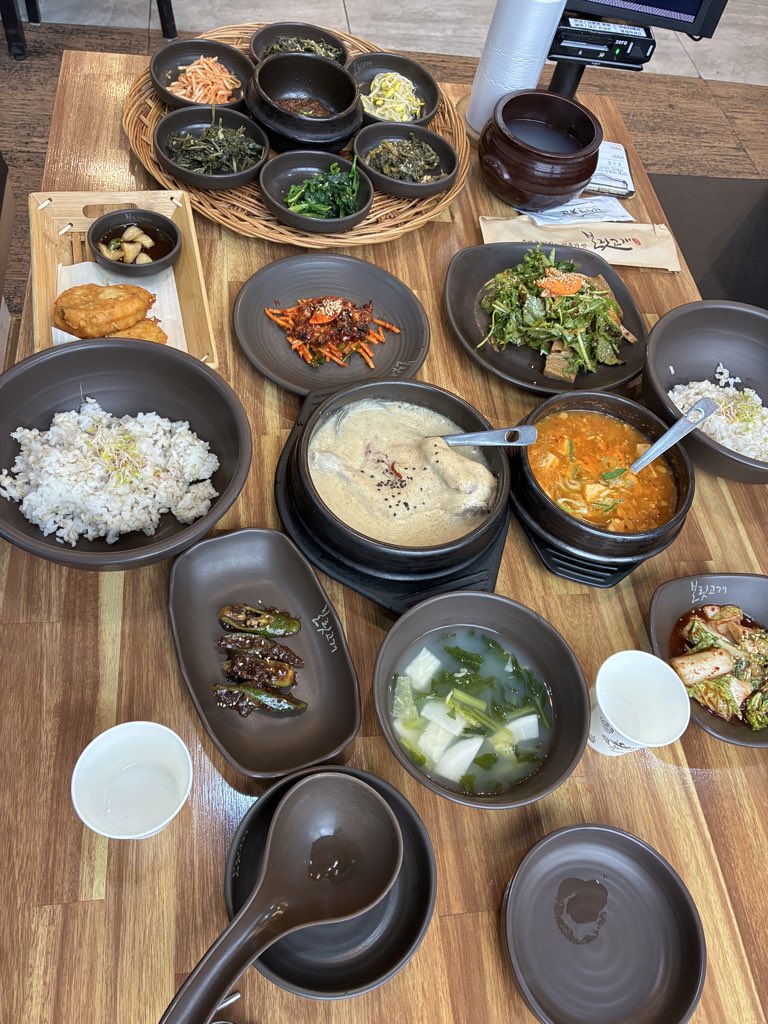 맛있는 한상차림 보리밥 정식