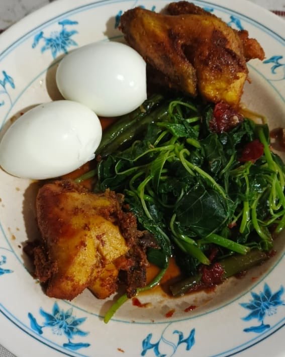 seekor simpanse tweet media