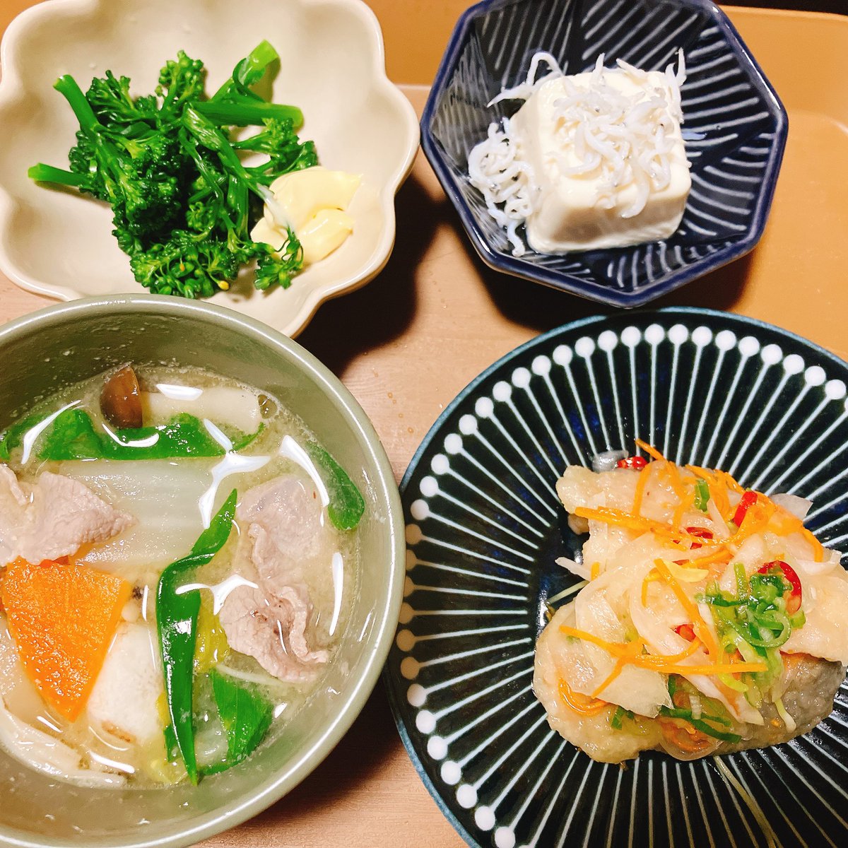 夜明美月 tweet media