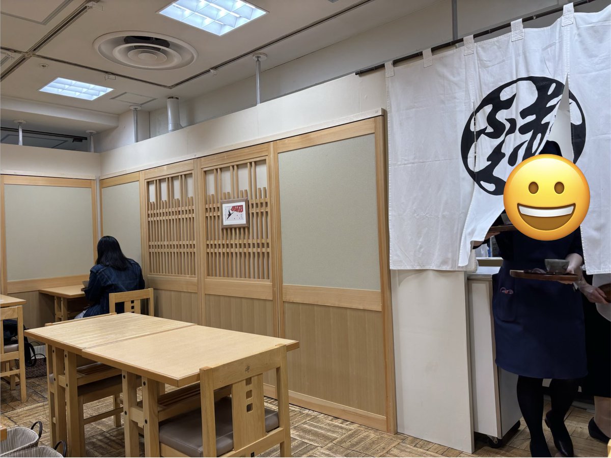 o_mipo's tweet photo. 日本橋三越に作りたての赤福食べに行ってきたお✨️赤福大大大好きマンとしては東京で出来たて赤福が食べられるなんて行く以外の選択肢はないよね( *˙ω˙*)و ｸﾞｯ!！
 #日本橋三越
 #三重展2026
 #赤福 https://t.co/a73yDMSryd