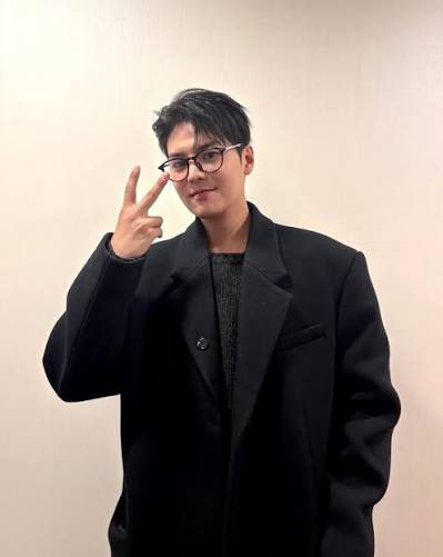 려운 🐱 tweet media