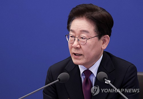 李대통령 "전시 살해, 유대인 학살과 다를 바 없어"
yna.co.kr/view/AKR202604…