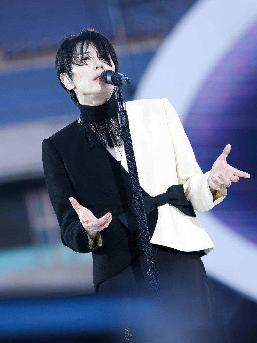 𝐕_𝐩𝐢𝐜 tweet media