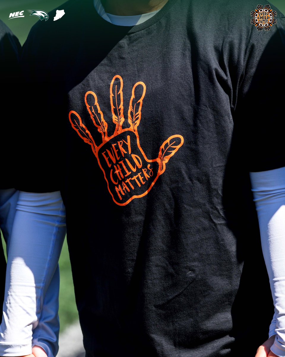 WagnerWLax's tweet image. Yesterday, we played with the awareness of the children who were never given the chance to grow, play, or live. We played with purpose to honor them, to remember them, and to stand in acknowledgment of a history that cannot be ignored… 🧡

#LetsFly | #EveryChildMatters