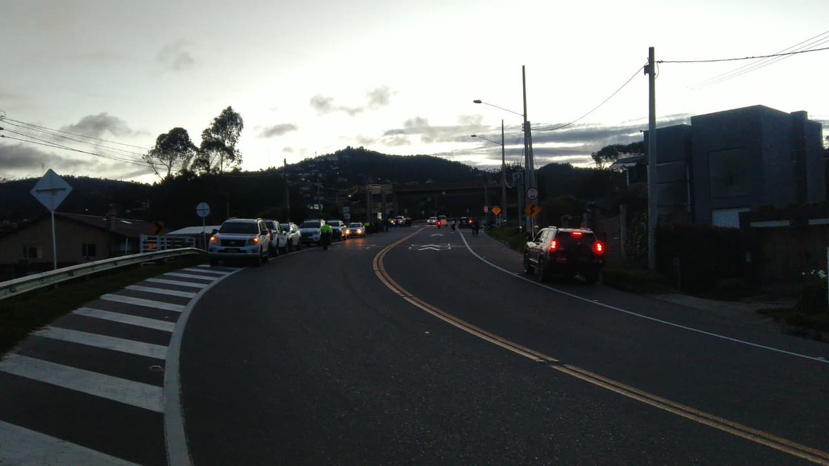 Perimetral Oriental de Bogotá tweet media