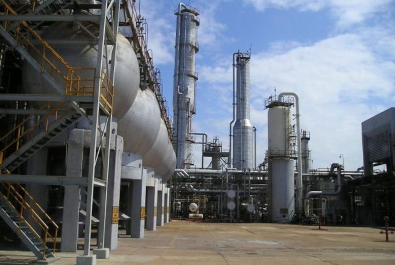 ⚠ Vientos de cambio en la ubicación de planta en Paysandú

Declaraciones informales en Uruguay y en Argentina muestran que se está gestando un cambio en el proyecto de HIF Global en Paysandú, que sería motivo para hacer nuevas concesiones a la empresa

👉 bit.ly/4sltBUD