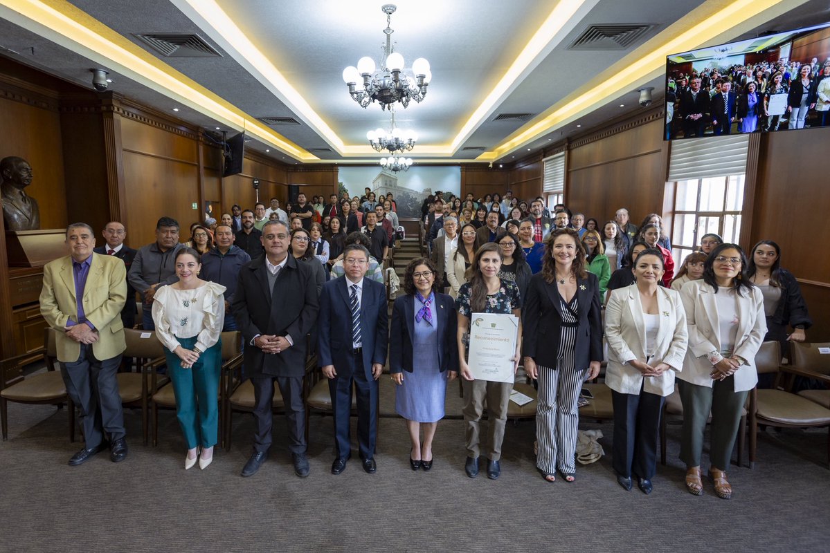 Paty Zarza tweet media