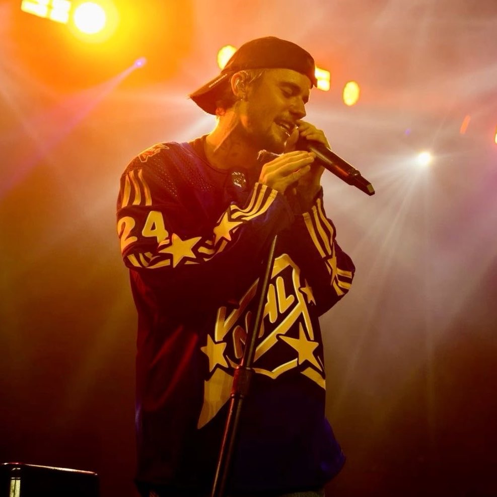 Turnê Bieber tweet media