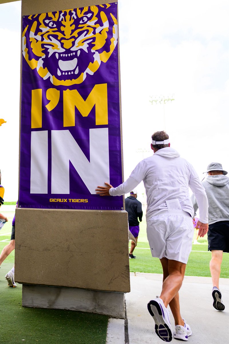 LSU Football tweet media