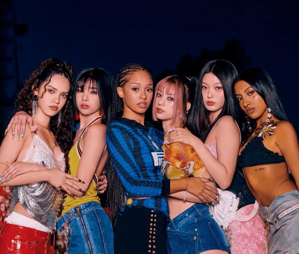 asian/wasian/desi/black/biracial/latin american members ✅
Black member excluded from group activities for no reason ✅
Black member mistreated by staff ✅
Nonsensical hatetrains ✅
Cat concept ✅
Documentary about the group being messy ✅

🥲