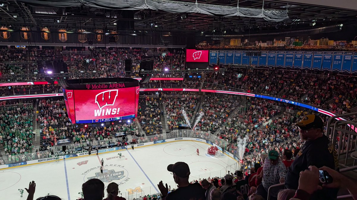 omavshkyfan's tweet image. On Wisconsin! The Badgers hold on to defeat UND and will play for the National Championship on Saturday! (Never thought I'd be saying that this season)