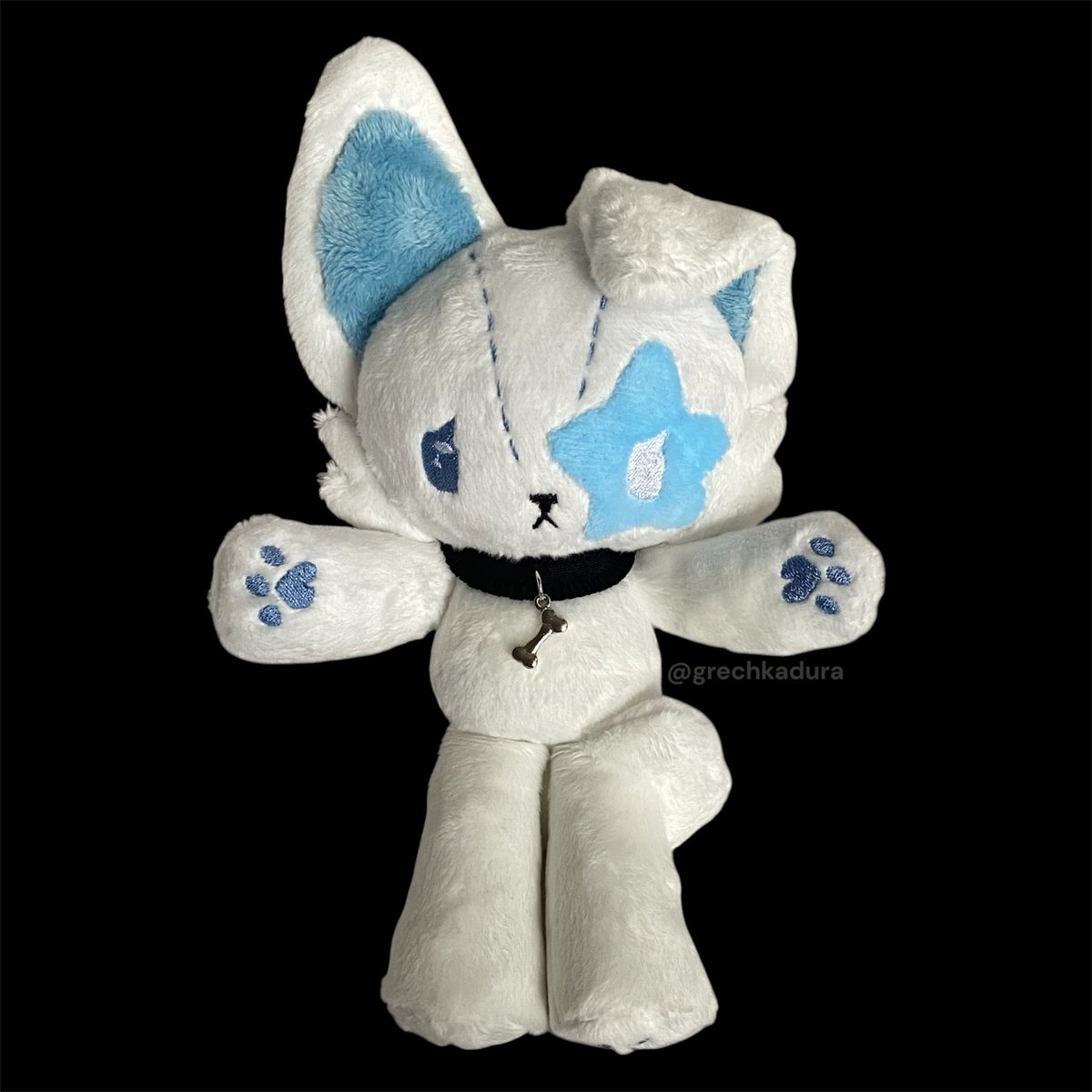 grchkdr's tweet photo. he looks like he's from sanrio.
#handmade https://t.co/aOzqyZjIYG