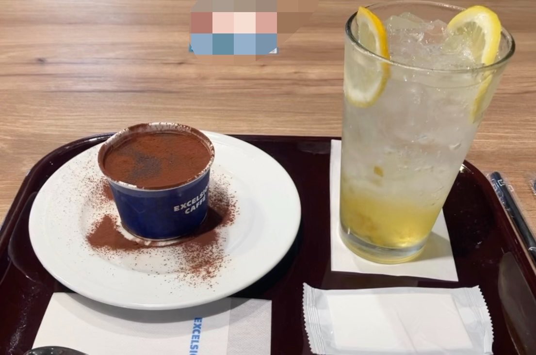おはようございます☀

この前事務所のお友達と練習前にカフェに行ったよ☕
ライバルで仲間！ですね(｀🔥ω🔥´)

#新人声優