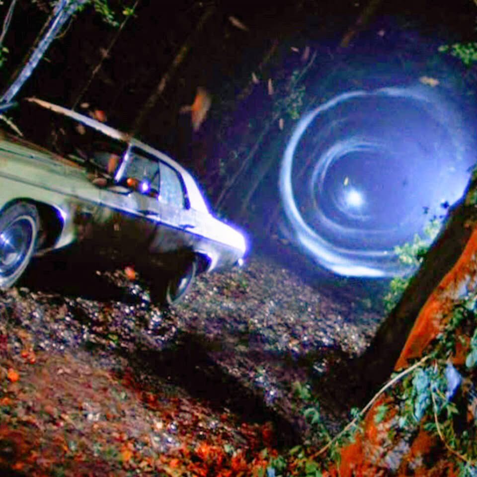 hauntedreigns's tweet photo. evil dead II (1987) dir. sam raimi https://t.co/qgn25VL0Qe