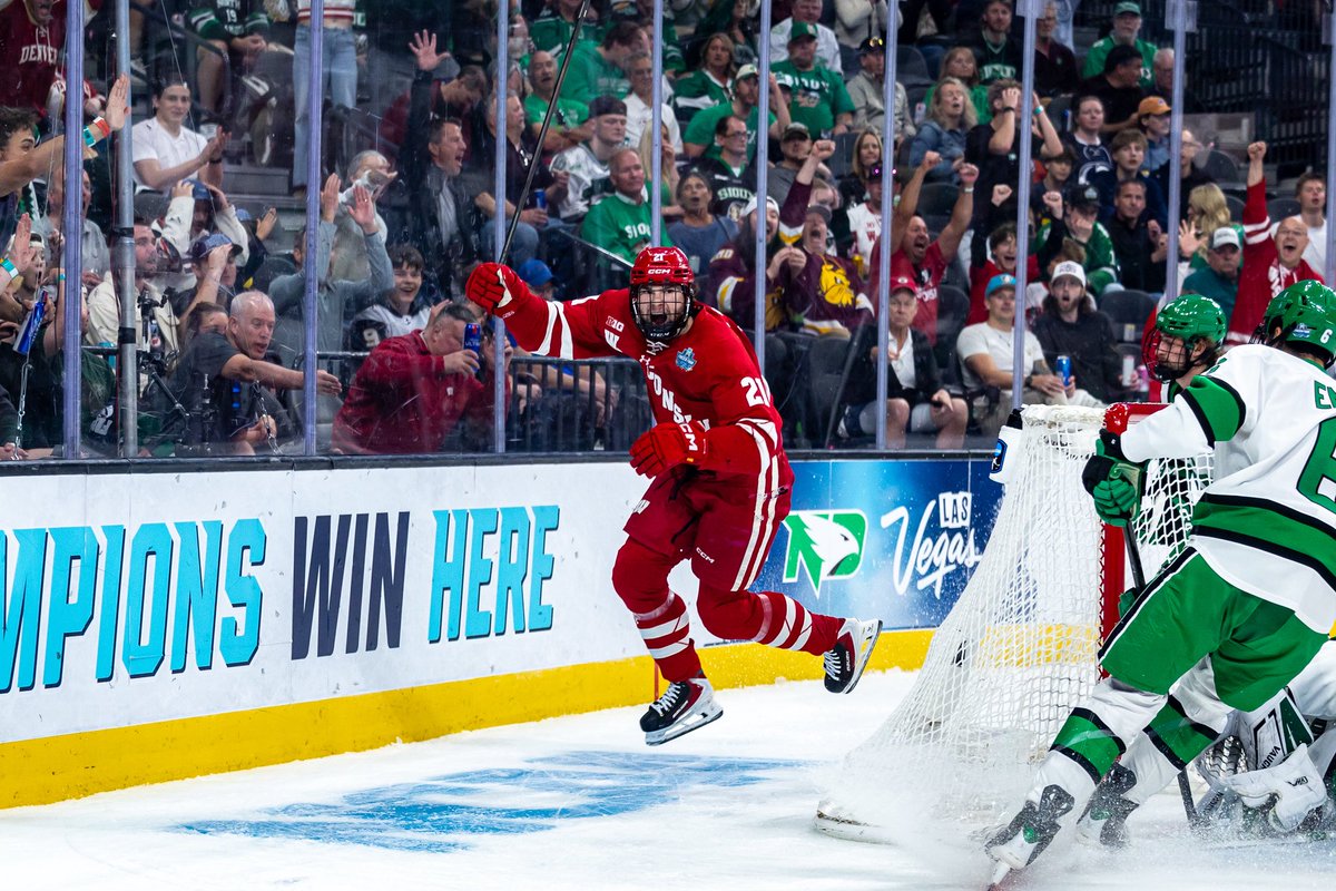 BU Hockey Stats tweet media