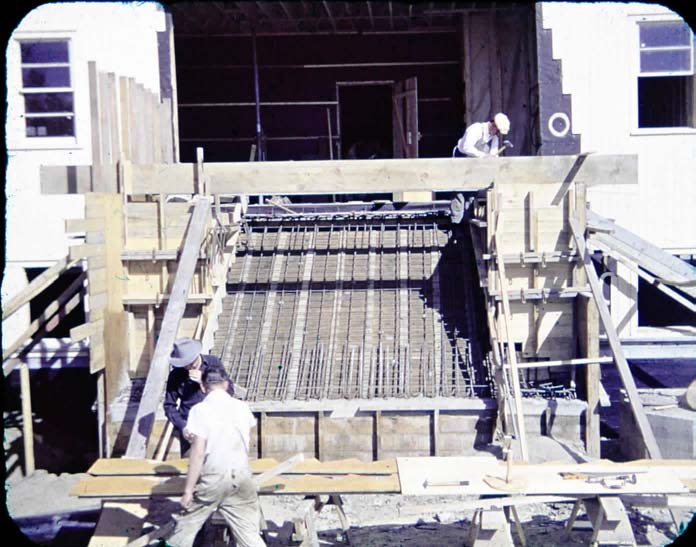 AlaskaCorps's tweet photo. Today is the district's 80th birthday!

In 1946, the Alaska District was chartered to design and construct wartime military facilities while Alaska was still a U.S. territory. 

To read more about the district's history, visit: https://t.co/1VFn3xKoYE https://t.co/UI0UQ6UgIO