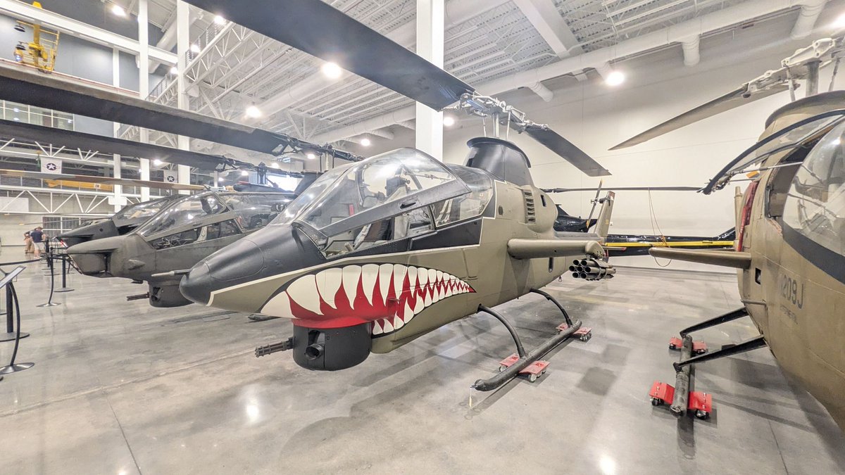 USAS_WW1's tweet image. Sioux, Cheyenne, Kiowa, Iroquois, Comanche, Apache, Black Hawk, Chinook, Lakota, Shawnee, Tarhe, Cayuse, Choctaw, Mohave, Chickasaw, etc. are Native American names used to name US Army helicopters. Can you think of any exceptions? #NativeAmerican #USArmy #Quiz #Trivia #avgeek