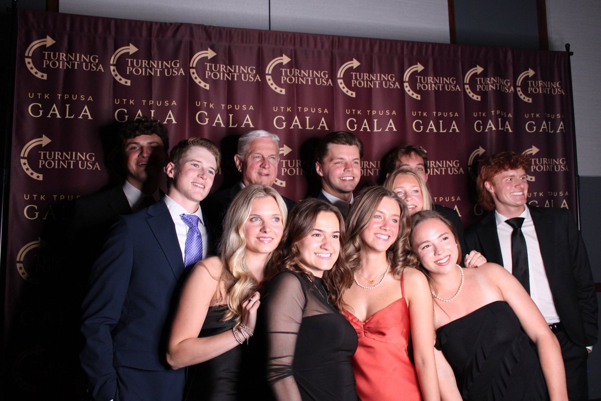 emmaarns's tweet image. So proud to say we had a successful Tennessee Turning Point USA Gala at the University of Tennessee ⭐️ Going to miss this chapter.

#TNTPGala #EventPlanning