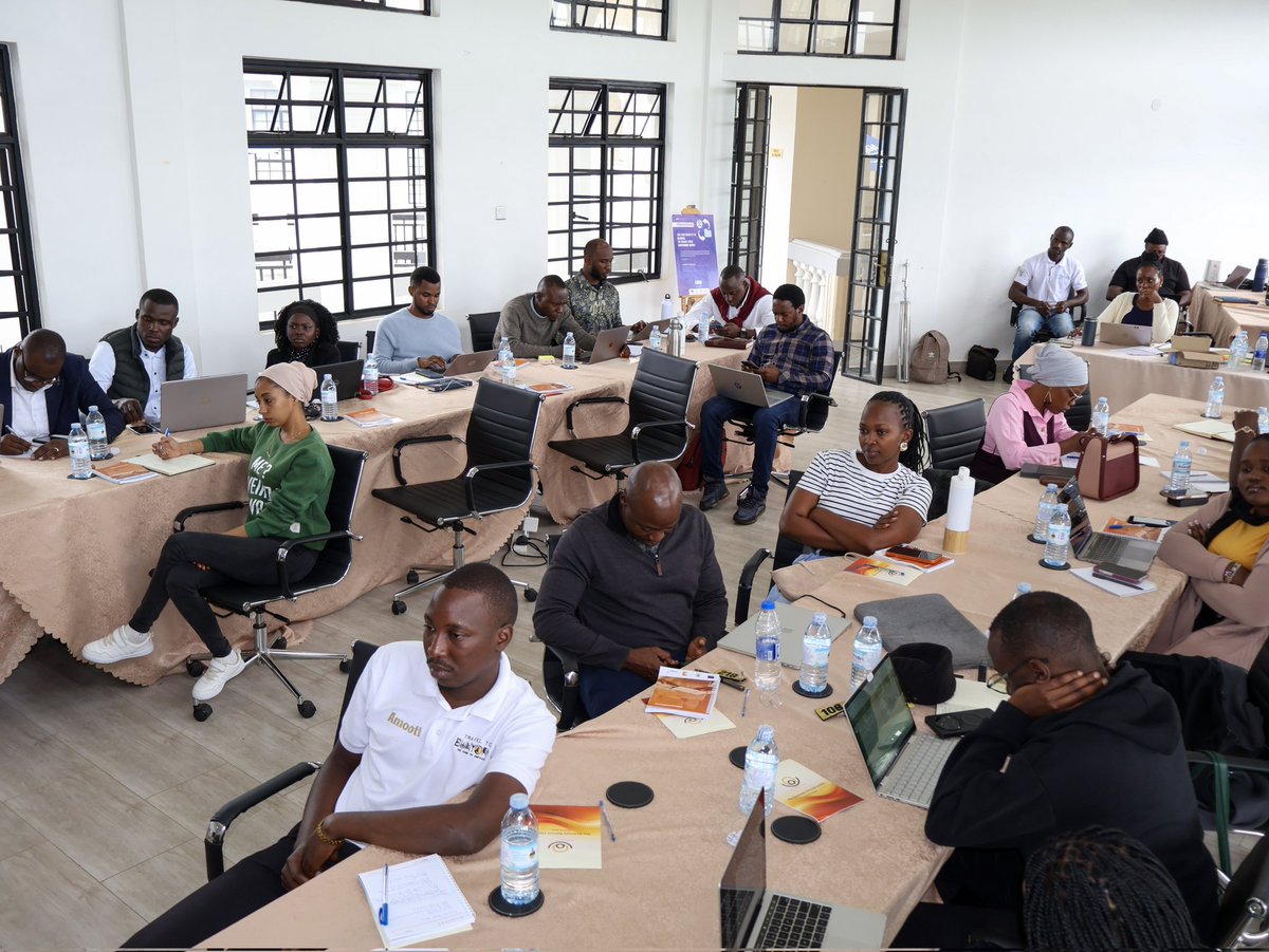 Basaija_Mpungu's tweet photo. 25/3/2026
Attended the Advancing Respect for Human Rights by Businesses in Uganda (ARBHR) project. Learnt the digital rights tool kit as part of the greater #BeeraSharp initiative that empowers businesses to stay informed in the face of digital risks, while advancing for rights. https://t.co/6k5hbtwISp