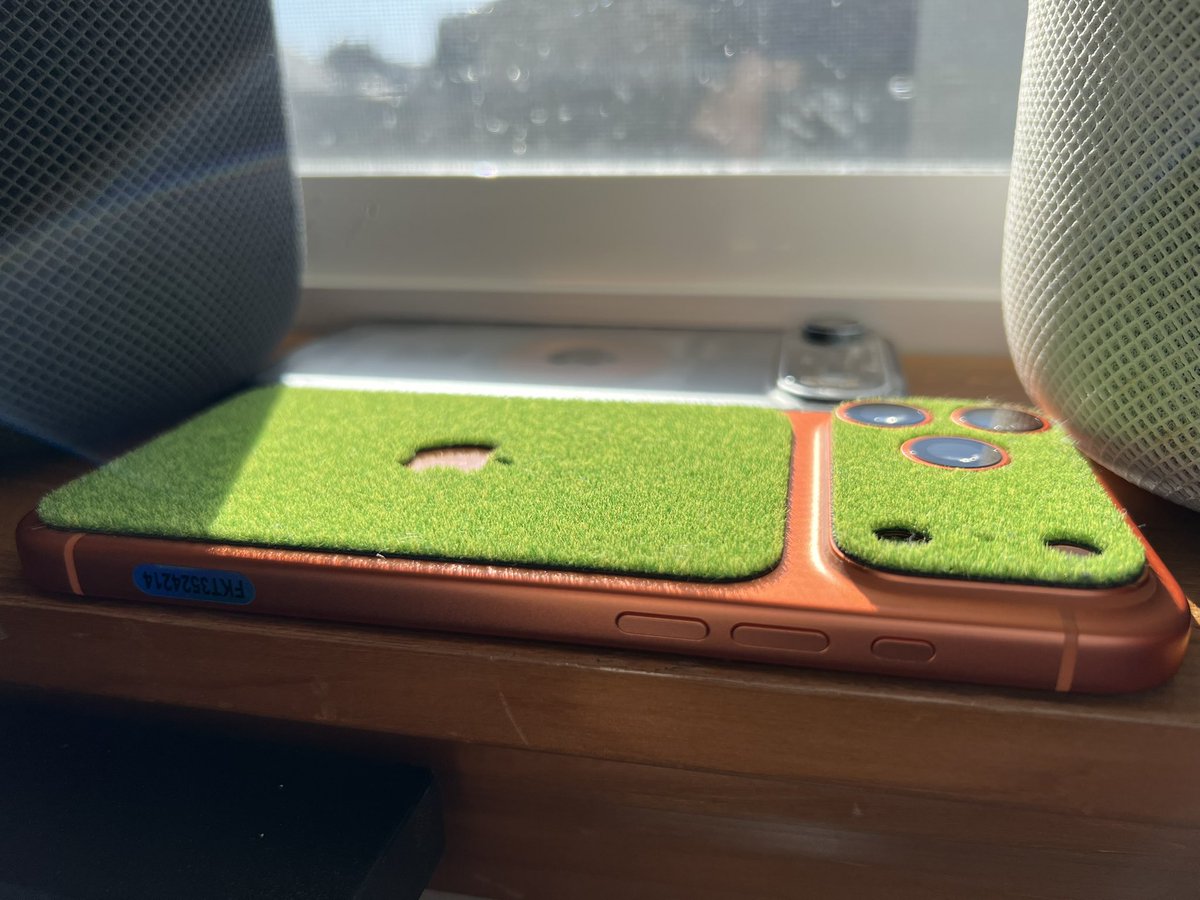 five hundred homepods tweet media