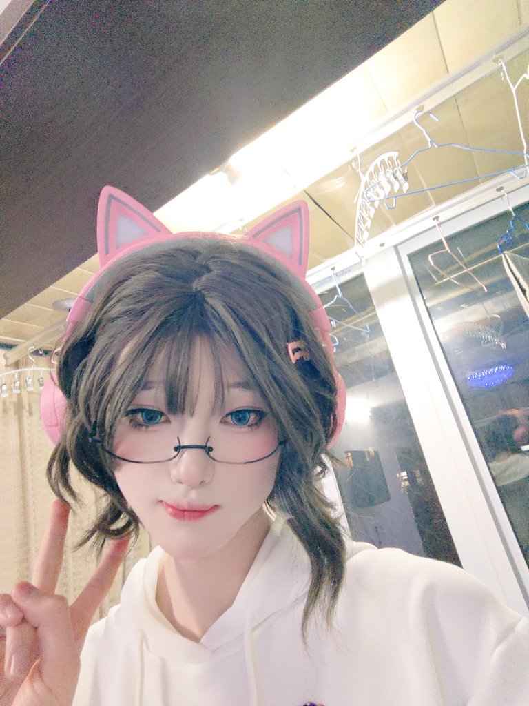 芙Rong tweet media
