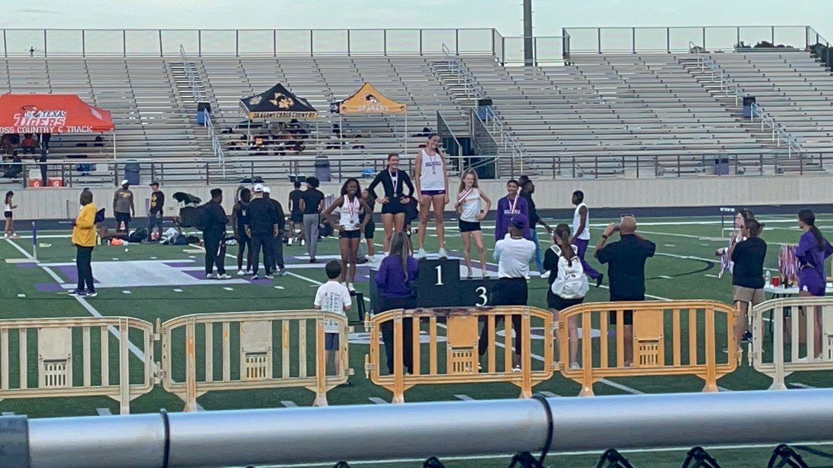 KaycinFarrell25's tweet photo. New PR! 47.42 https://t.co/vcpjXMocNZ