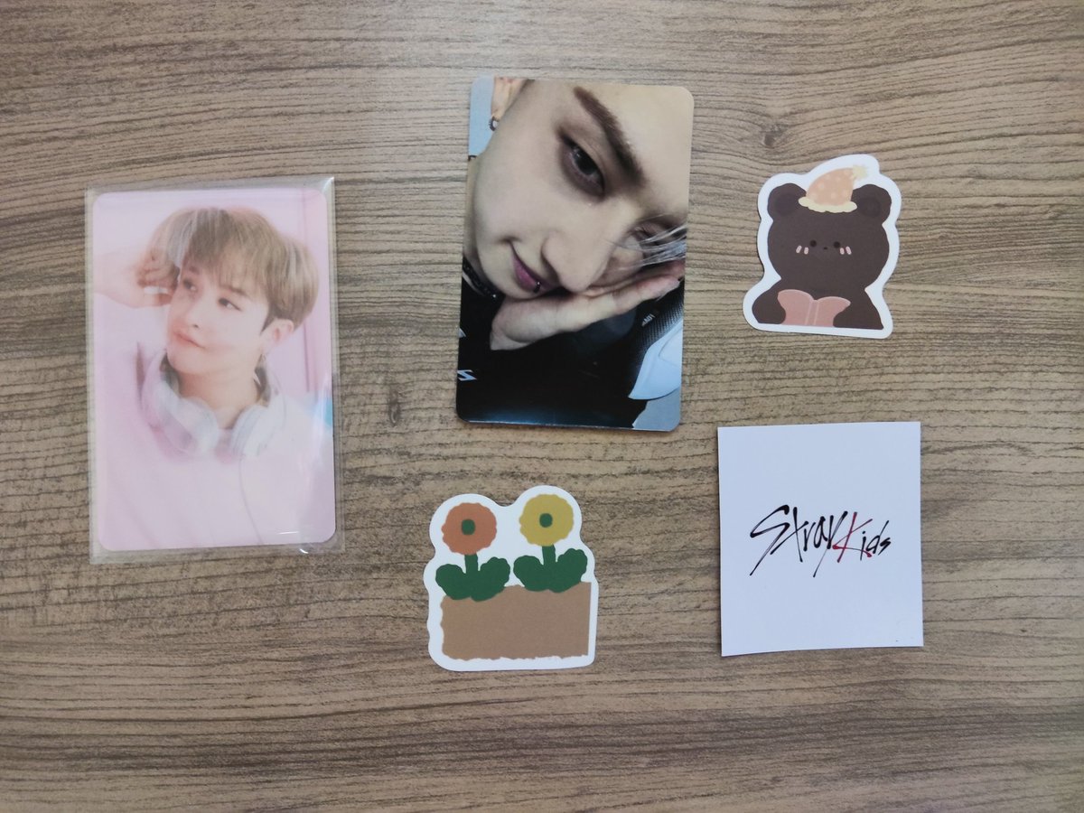 Talia que o Bang Chan jogou água tweet media