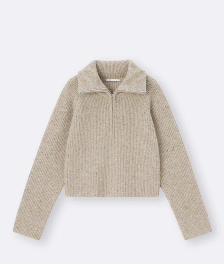 aghinashabrina's tweet image. WTS- berhubung gue mau pindah ke kota yang cuacanya panas, gue mau jual baju-baju hangat gue yang masih dalam keadaan good condition 99-95%. Ada dari brand GU dan Uniqlo. Yang minat, DM ya! #preloveduniqlo #preloved #uniqlo