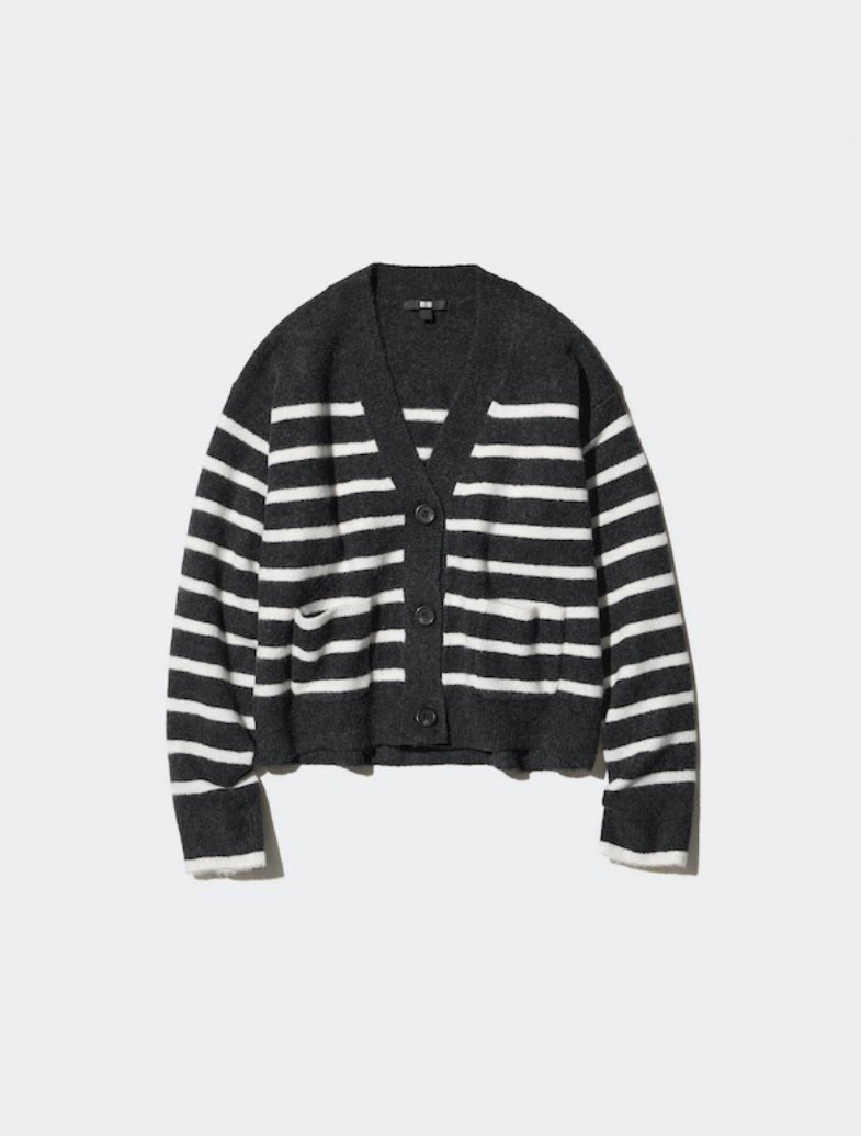 aghinashabrina's tweet image. WTS- berhubung gue mau pindah ke kota yang cuacanya panas, gue mau jual baju-baju hangat gue yang masih dalam keadaan good condition 99-95%. Ada dari brand GU dan Uniqlo. Yang minat, DM ya! #preloveduniqlo #preloved #uniqlo